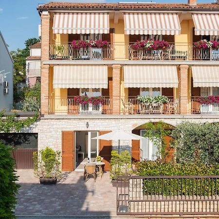 Apartmani Jolly Porec: Blizu Centra I Mora Poreč Exterior foto