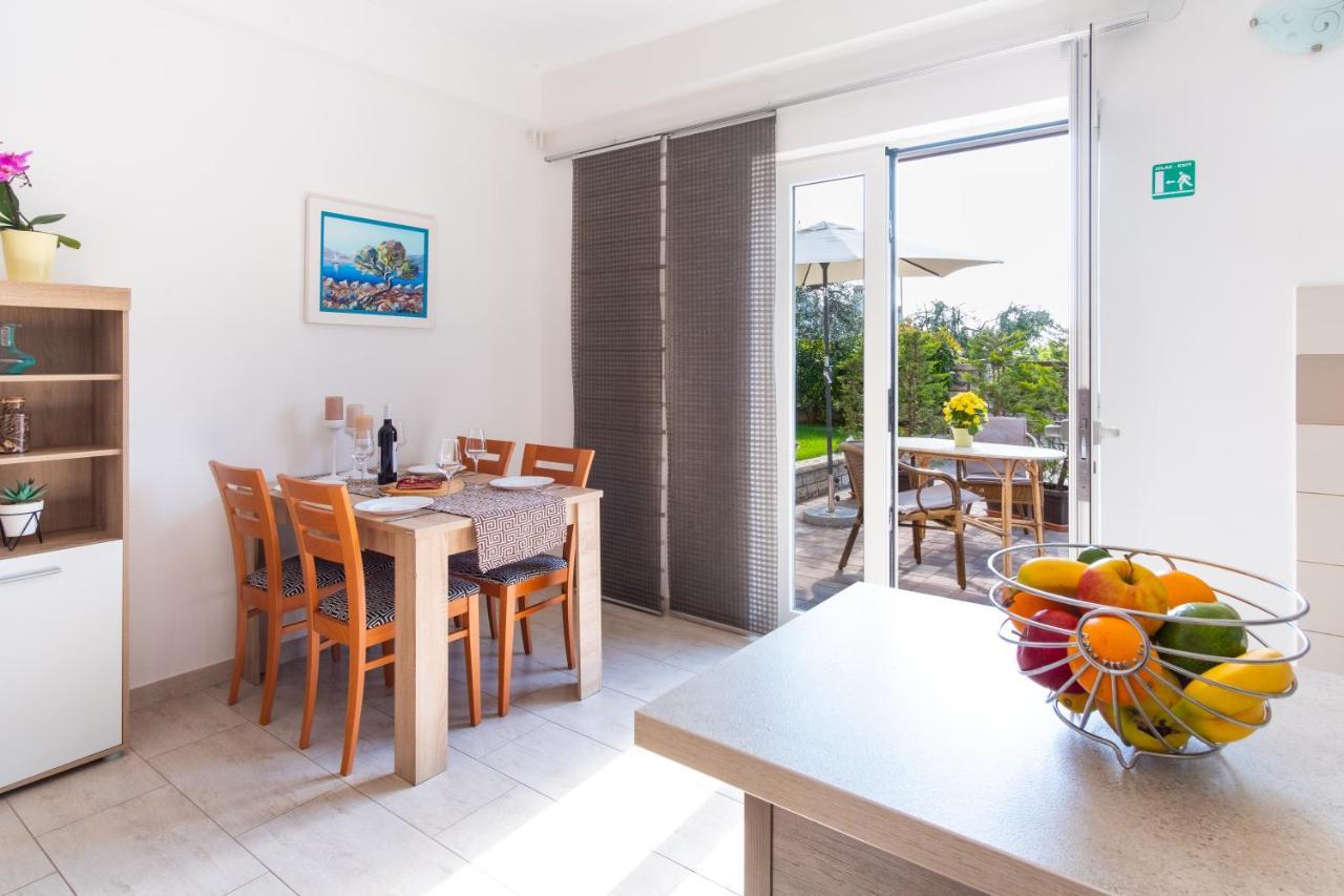 Apartmani Jolly Porec: Blizu Centra I Mora Poreč Exterior foto